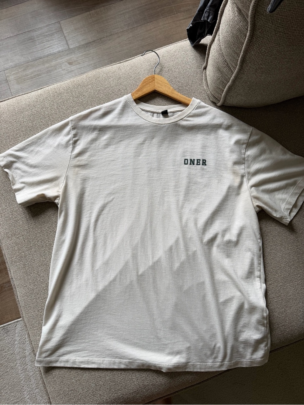Women’s Short-Sleeve Crewneck T-Shirt in Cream